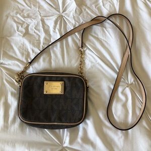 MK cross body purse